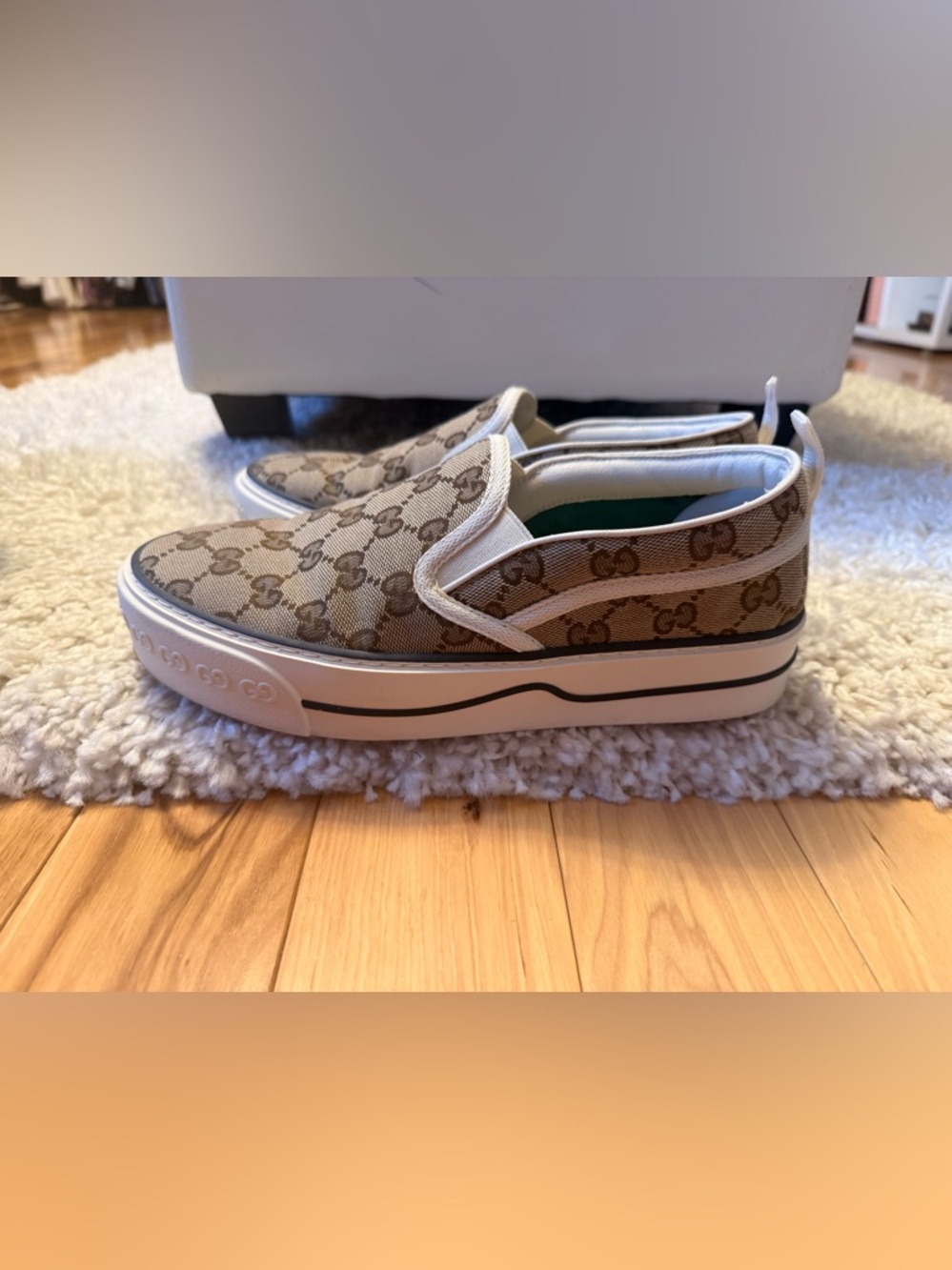 Gucci Sneakers - Picture 6 of 8